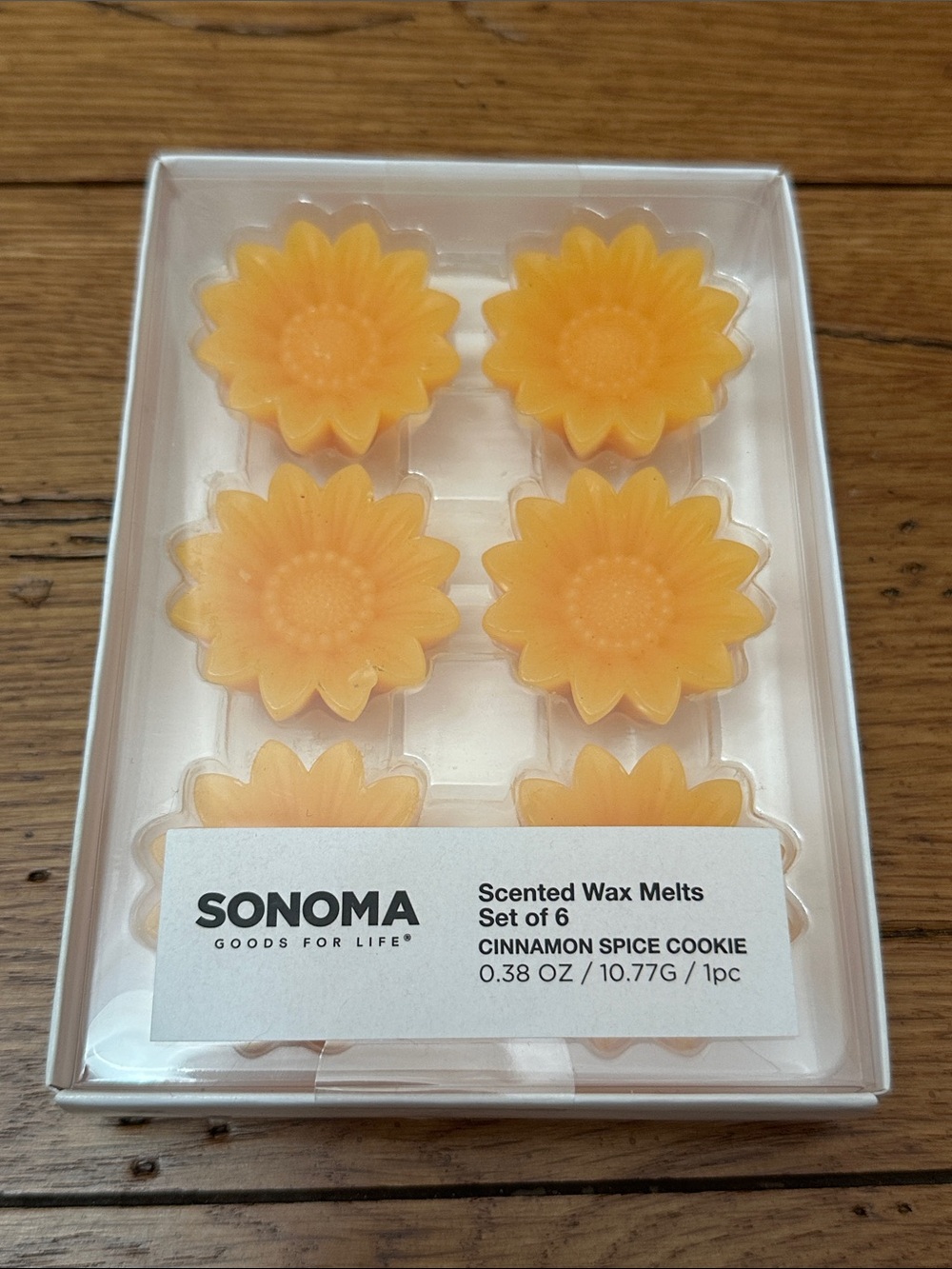 SONOMA Sunflower-Shaped Yellow Wax Melts Set of 6